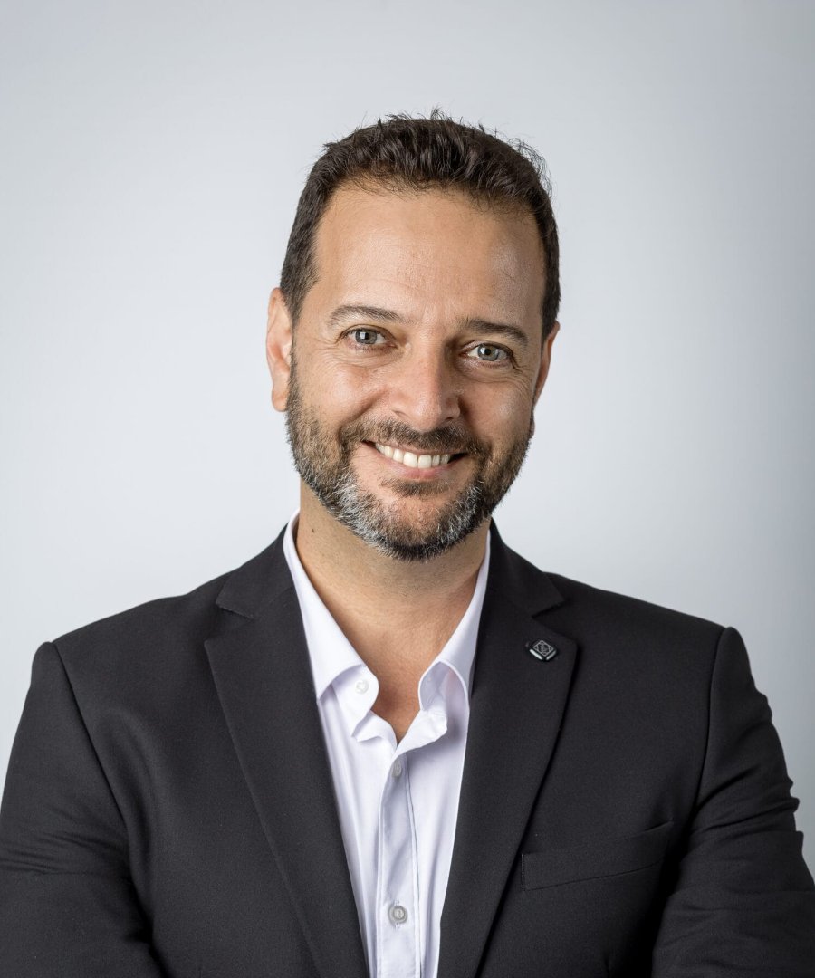 עורך דין ירון בר לב