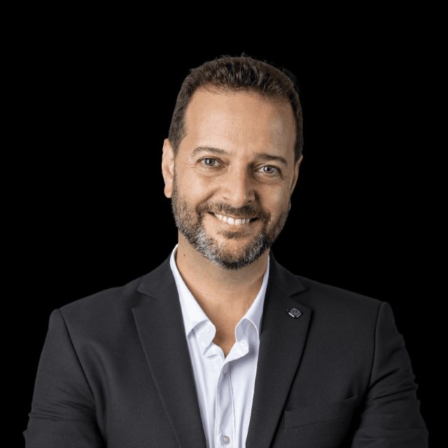 עורך דין ומגשר ירון בר לב